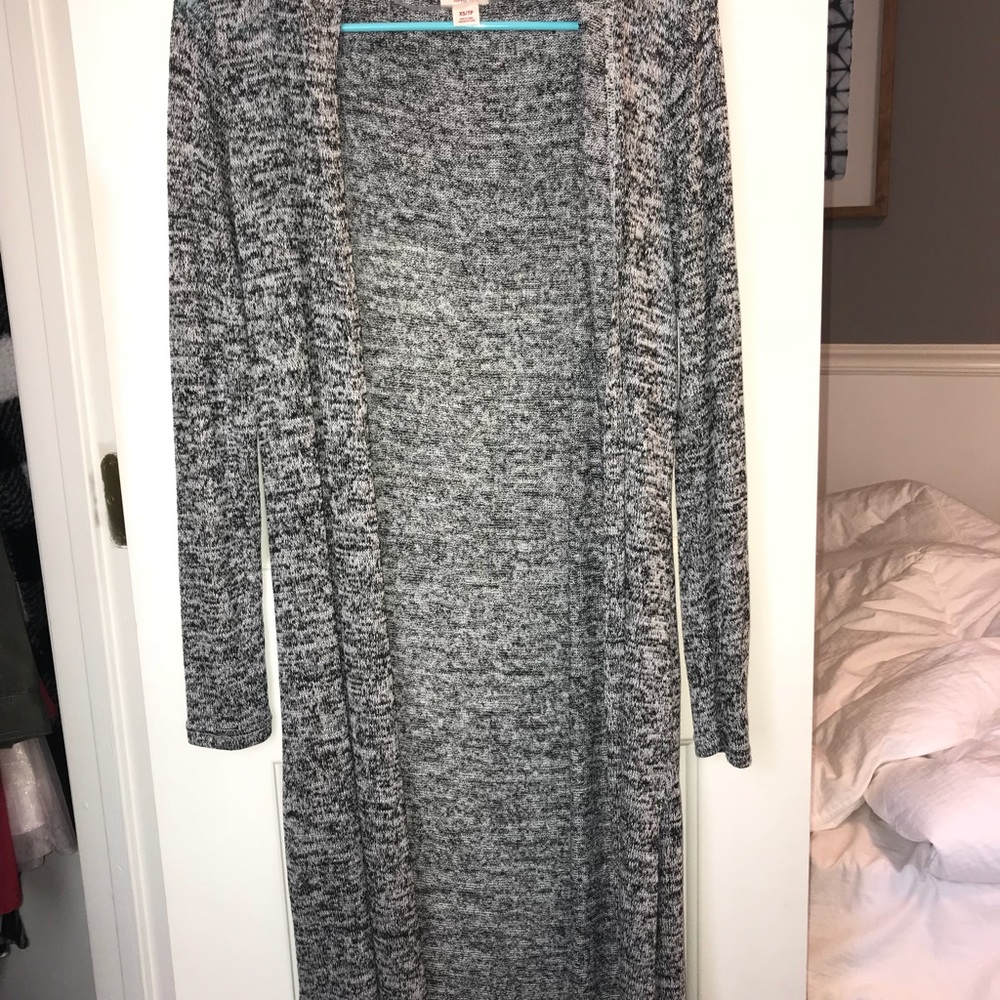 MOSSIMO gray cardigan with slit